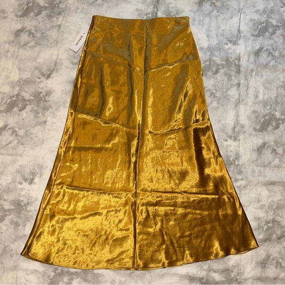 NWT Aritizia Babaton Gold Satin Slip Skirt - Picture 1 of 5